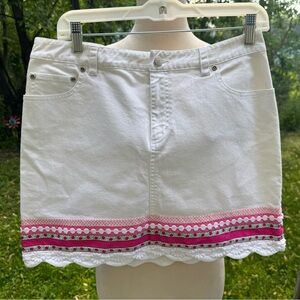 Lilly Pulitzer Vintage Sz 6 White Denim Mini Skirt Colorful Ribbon Scalloped Hem